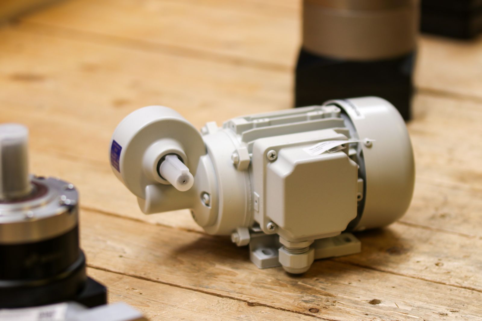 Industrial electric motor for variable-speed drive and motion control systems